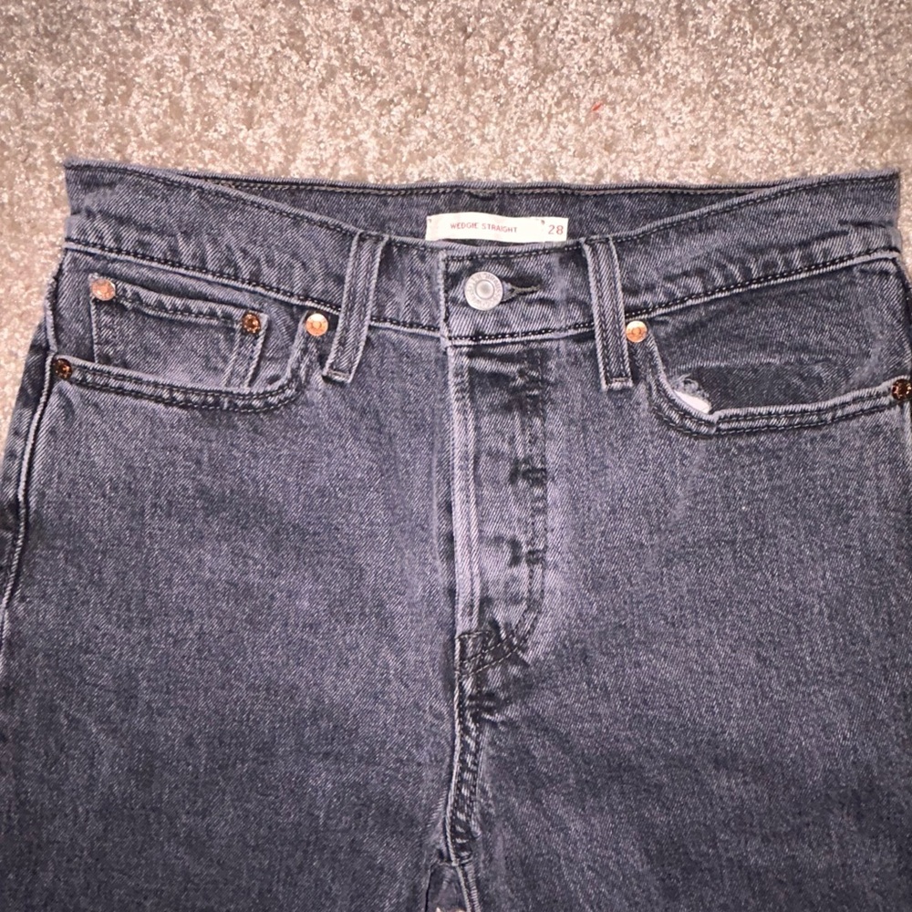 Levi's Black Straight Leg Jeans with Vintage Appeal